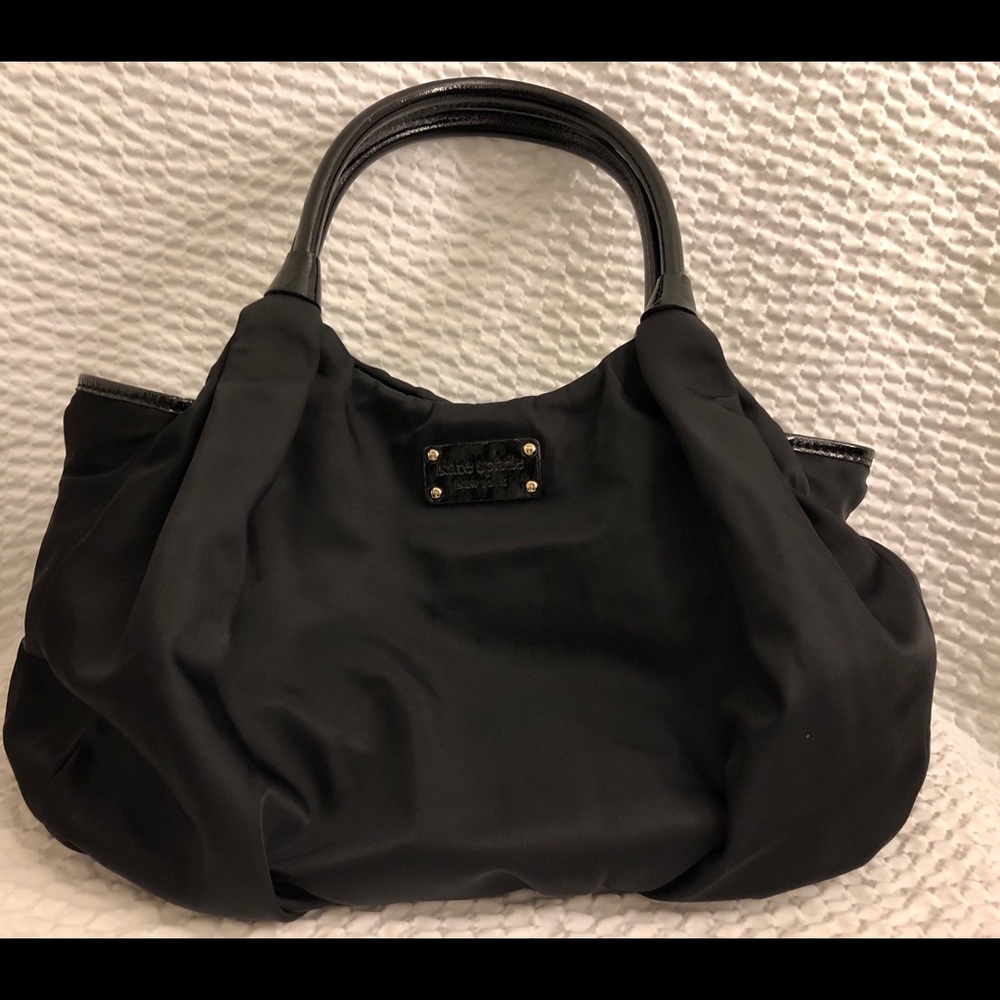Flash sale! Kate spade black purse 👜❣️